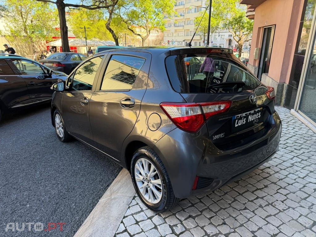 Toyota Yaris 1.0 VVT-i Comfort +PS Style +P.Techno