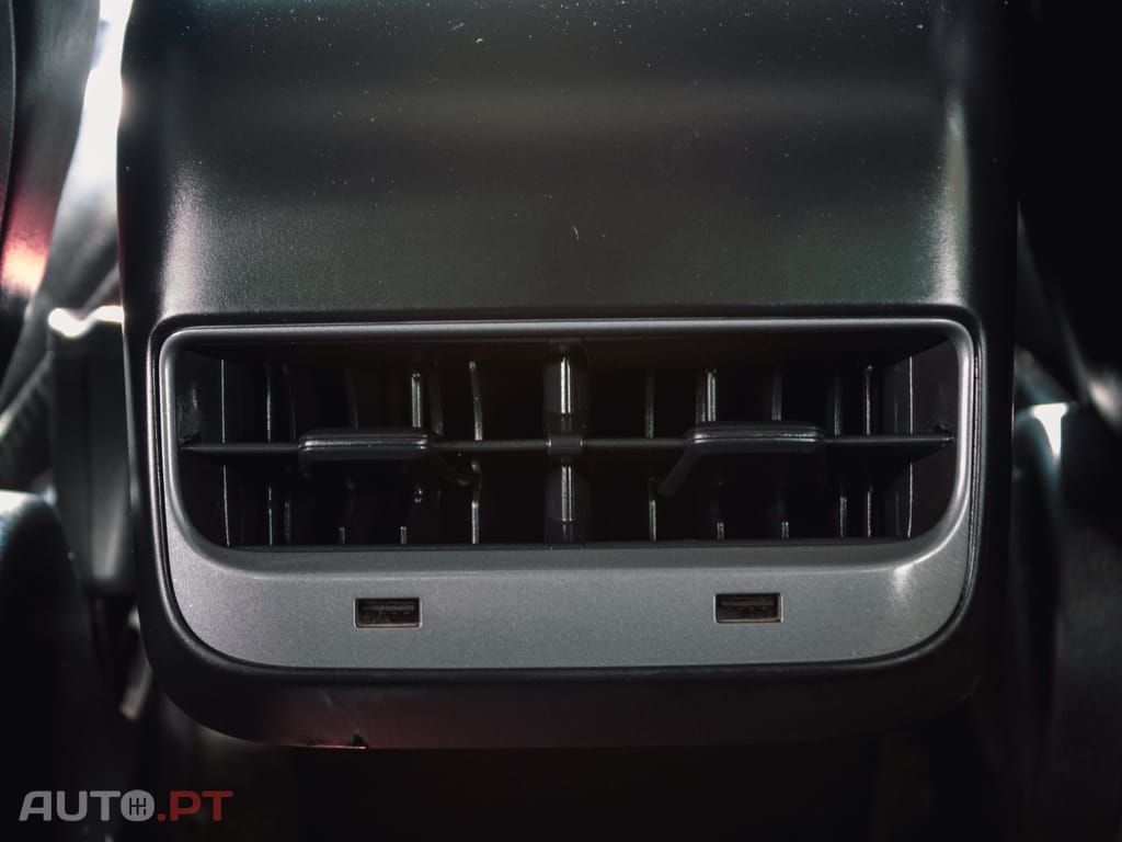 Tesla Model 3 Standard Range Plus RWD