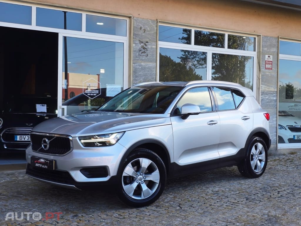 Volvo XC40 2.0 D3 Momentum