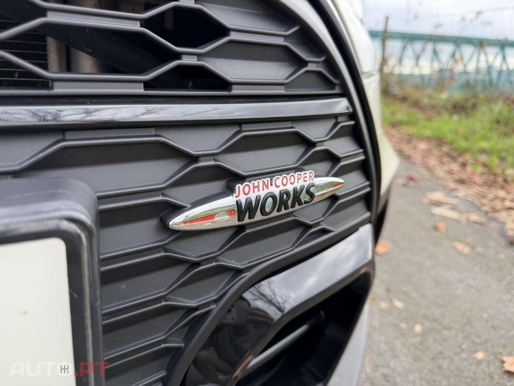 MINI Cabrio John Cooper Works Premium P. JCW Plus