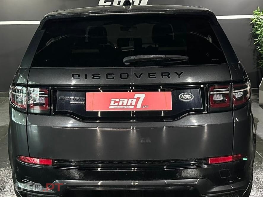 Land Rover Discovery Sport P300e R-Dynamic