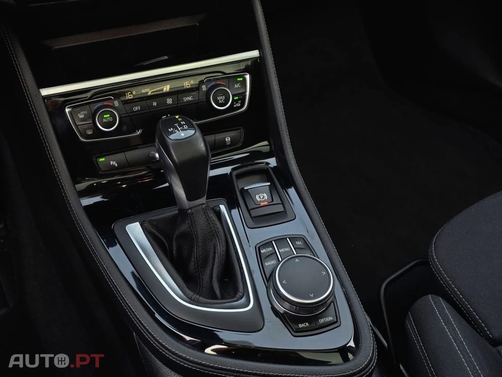 BMW 216 d Line Luxury