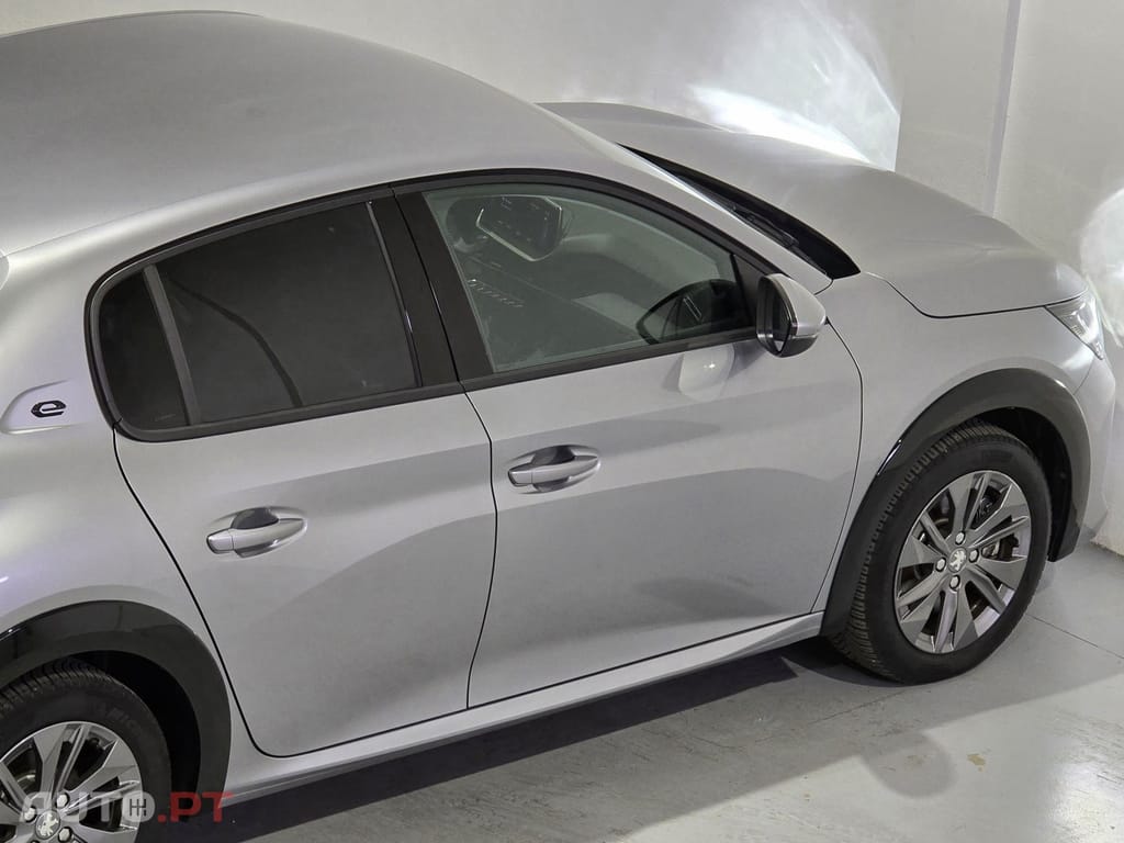 Peugeot E-208 50 kWh Allure