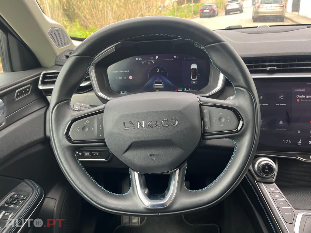 Lynk & Co 01 O1