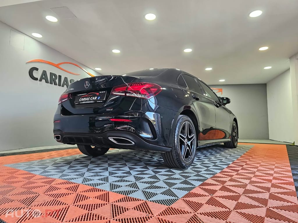Mercedes-Benz A 250 e AMG Line