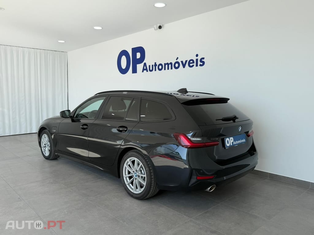 BMW 320 e Line Luxury Auto