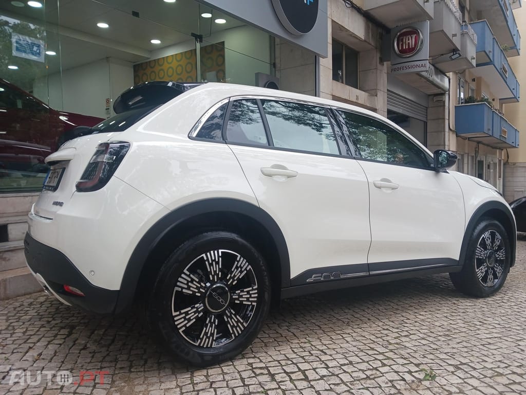 Fiat 600 1.2 Hybrid Icon