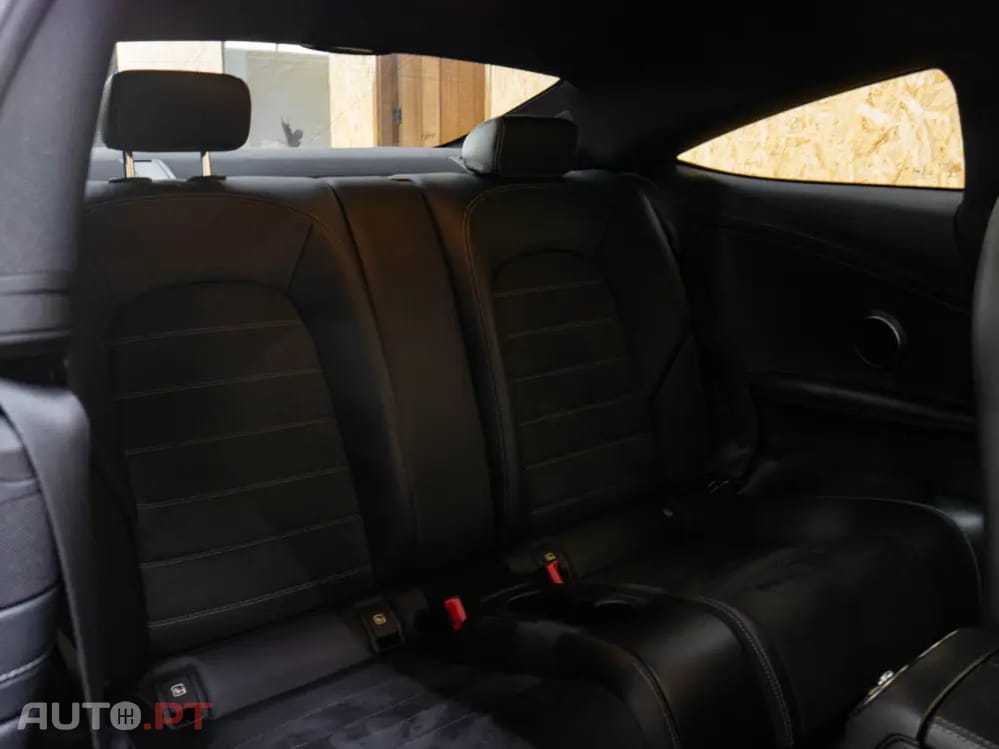 Mercedes-Benz C 220 c220d coupe