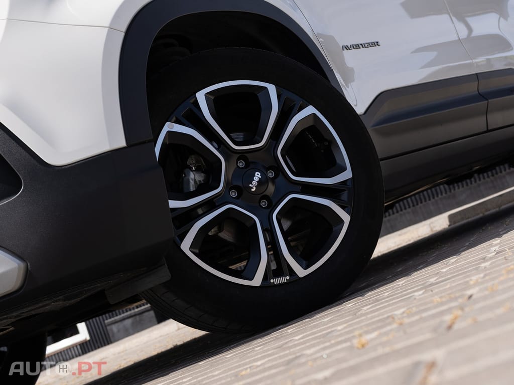 Jeep Avenger 1.2 GSE T3 Altitude