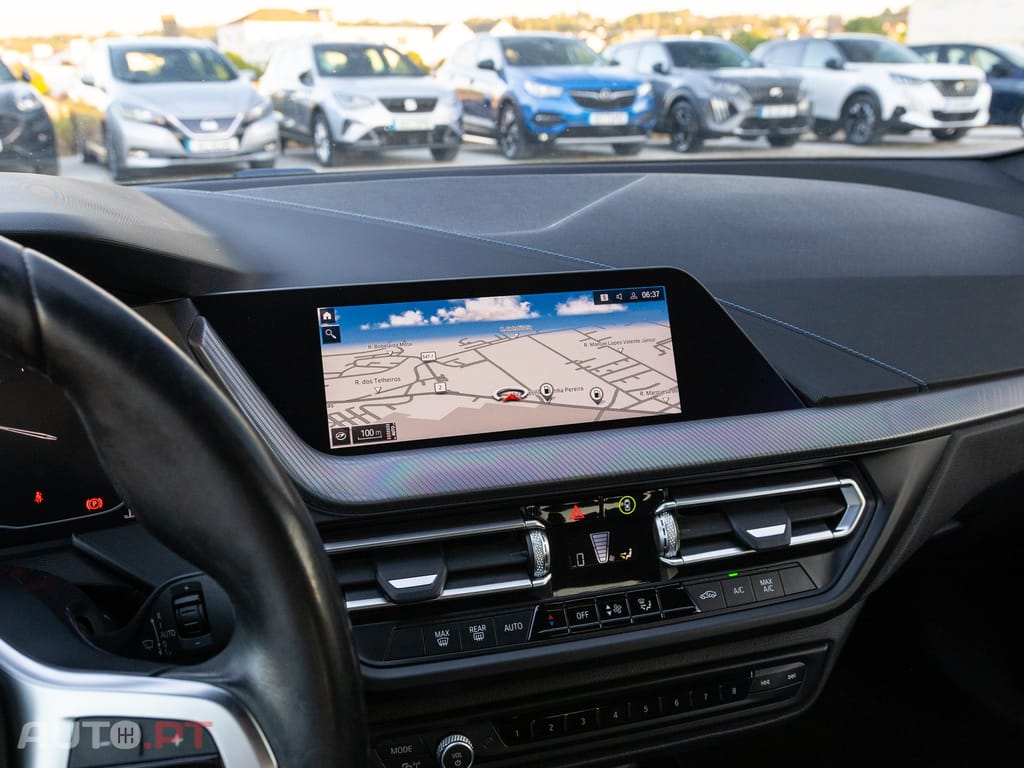 BMW 216 d Pack Desportivo M