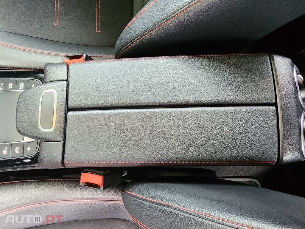 Mercedes-Benz A 180 d AMG Line