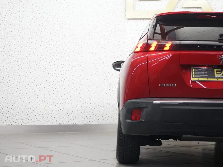Peugeot 2008 1.2 PureTech Allure
