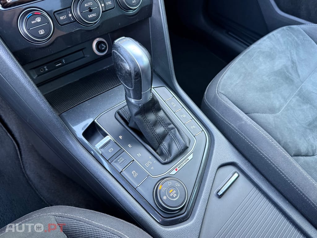 Volkswagen Tiguan 2.0 TDI R-Line DSG 4Motion