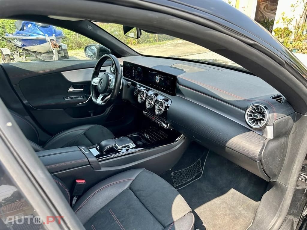 Mercedes-Benz CLA 180 d 7G-DCT AMG Line