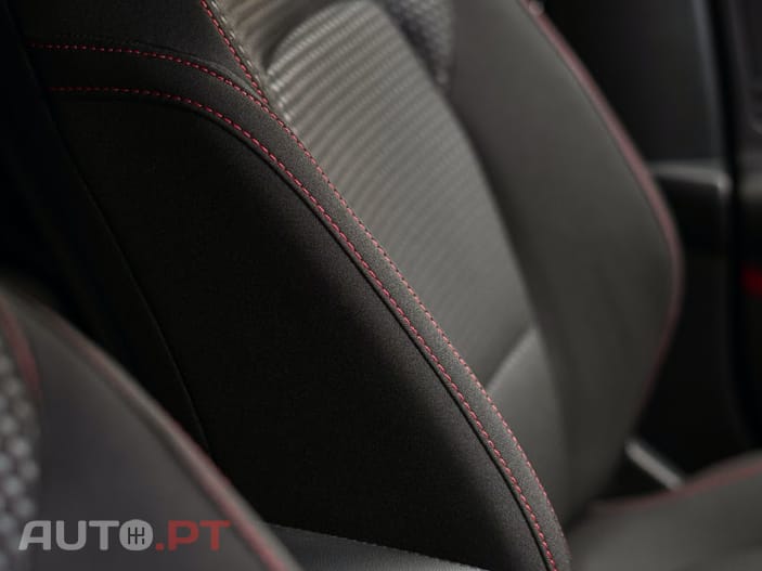 Ford Focus 1.0 EcoBoost MHEV ST-Line Design SIP