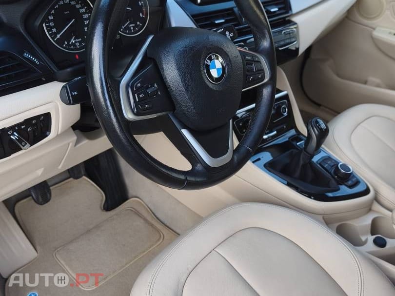 BMW 216 d 7L Line Luxury
