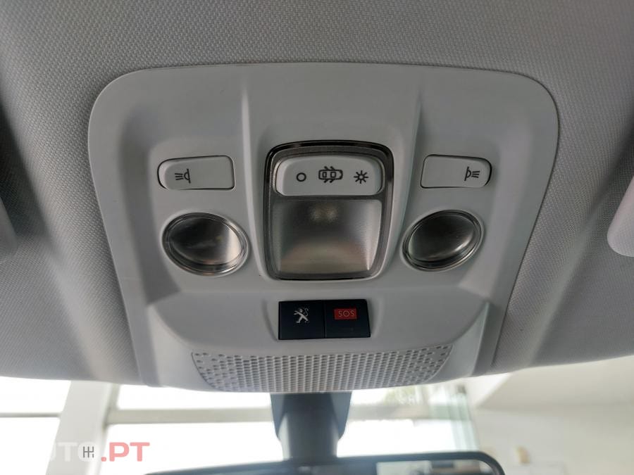 Peugeot 2008 1.5 BlueHDi Signature