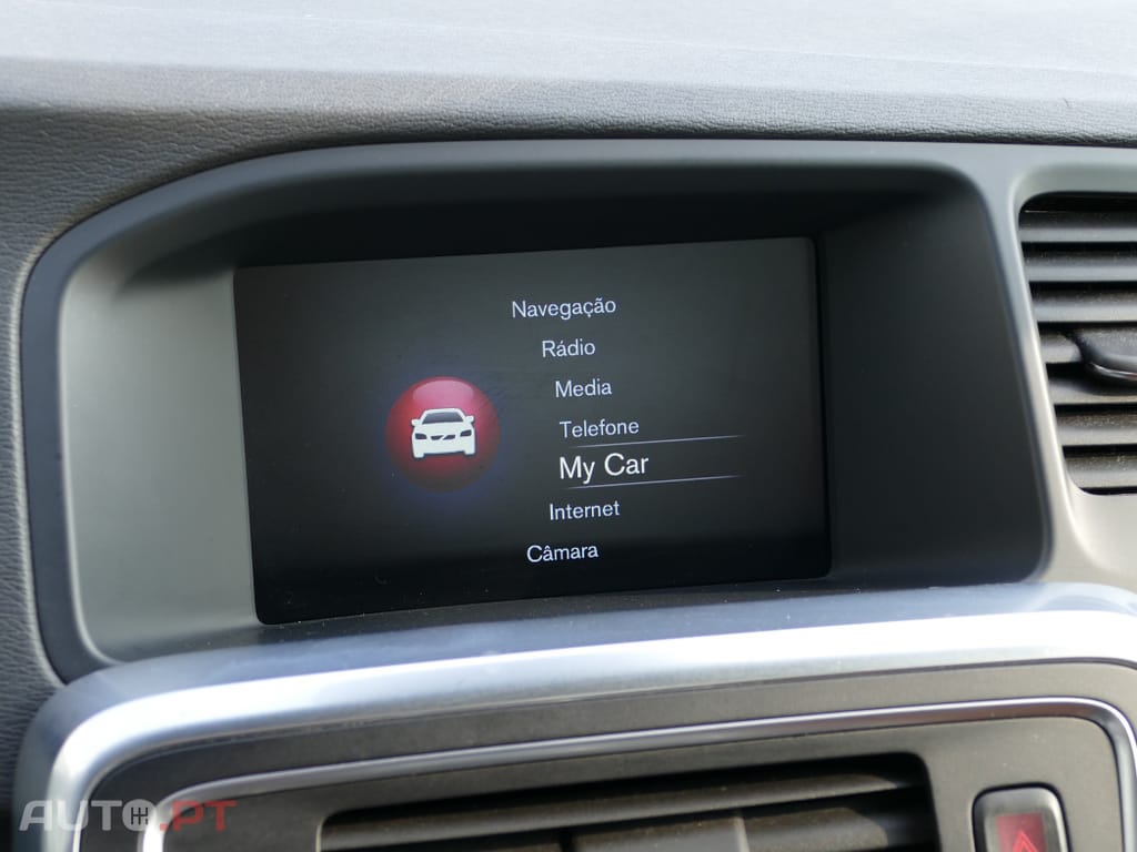 Volvo V60 2.4 D6 Summum AWD Phev
