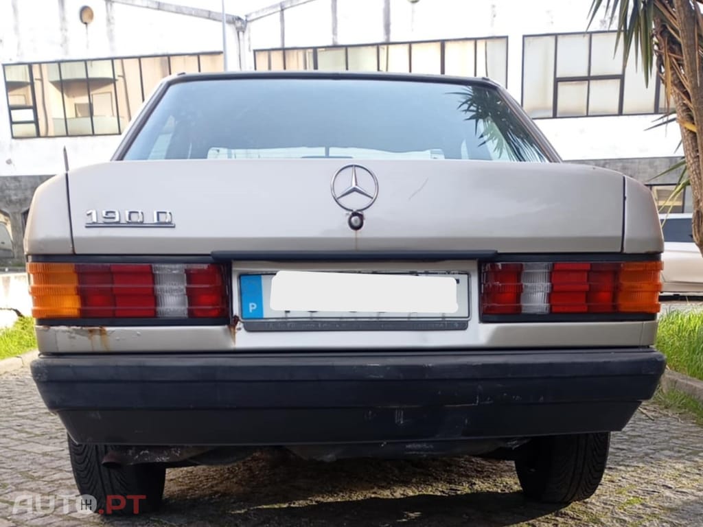 Mercedes-Benz 190 D