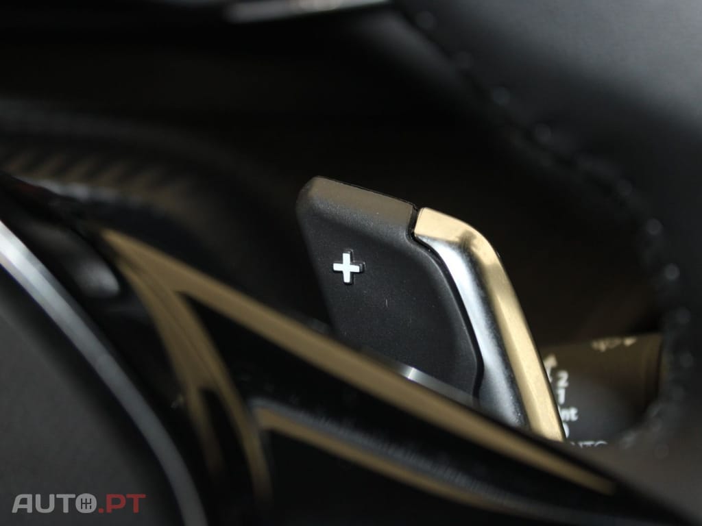 Peugeot 2008 1.5 BHDI ACTIVE I.V.A DEDUTIVEL