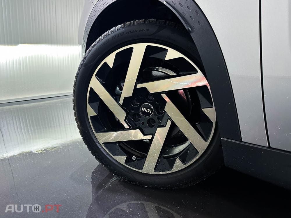 MINI Countryman E Favoured