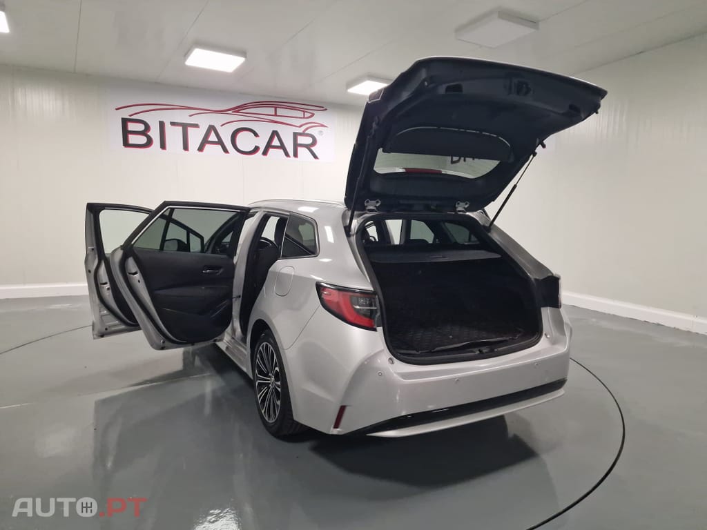 Toyota Corolla Touring Sports 1.8 Hybrid Comfort+P.Sport