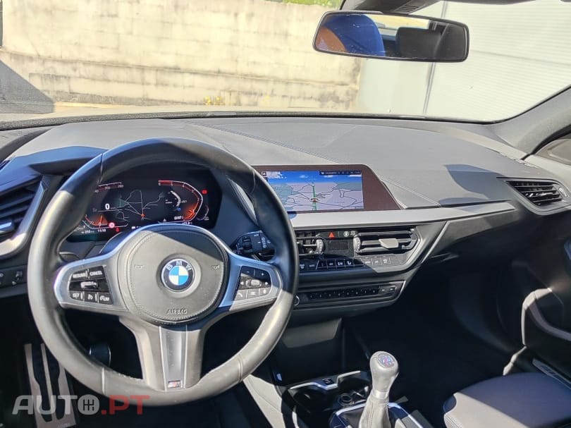 BMW 116 d Pack Desportivo M