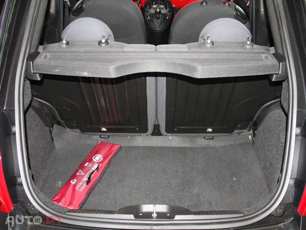 Fiat 500 1.0 Hybrid RED — fotografia 8