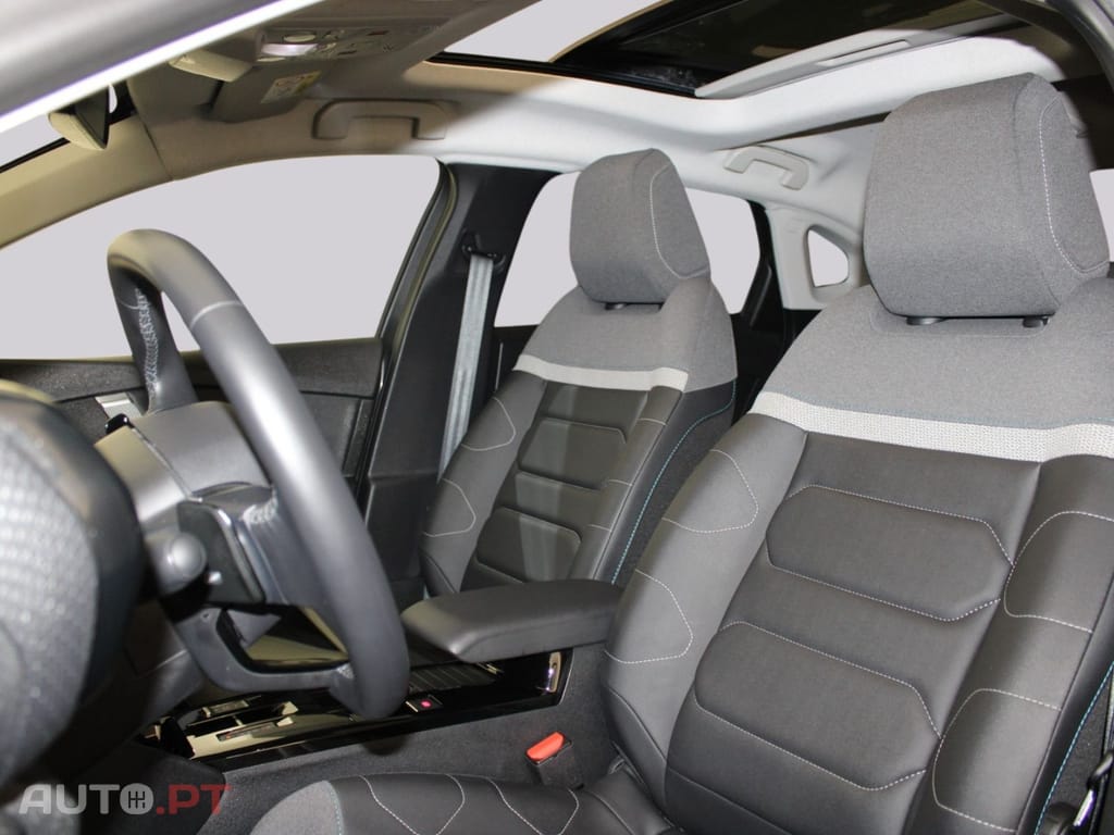 Citroen C4 X 1.2 PURETECH MAX (AUTO)