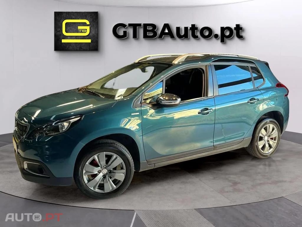 Peugeot 2008 1.2 e-VTi Style