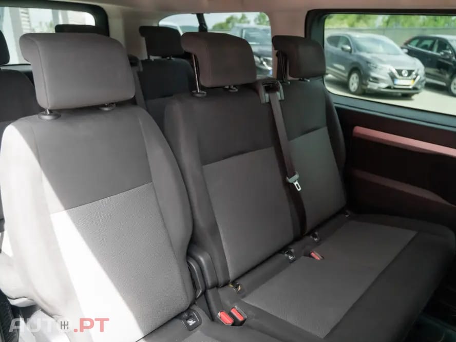 Peugeot Traveller 1.5 BlueHDi L2H1 Active Standard