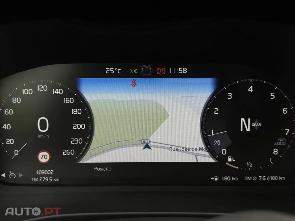 Volvo XC40 1.5 T3 Momentum Plus