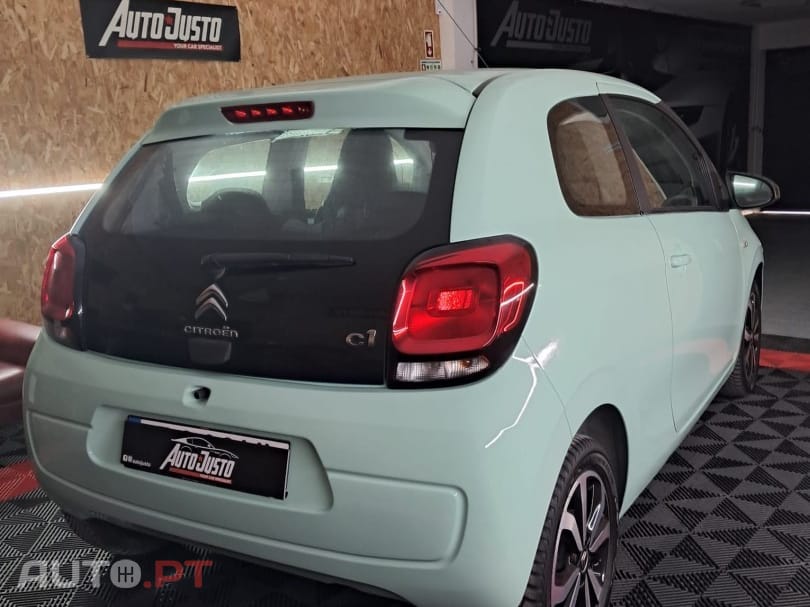 Citroen C1 1.2 VTi Shine