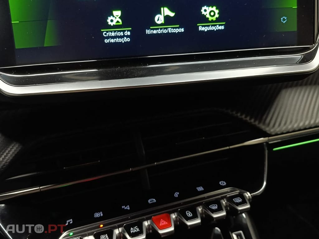 Peugeot 2008 1.5 BlueHDi GT EAT8