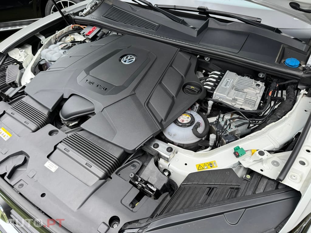 Volkswagen Touareg 3.0 TSI e-Hybrid R