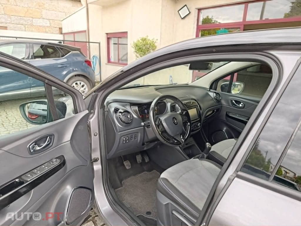 Renault Captur 1.5 DCI INTENS