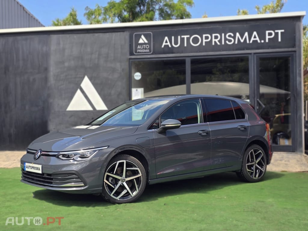 Volkswagen Golf 1.4 eHybrid OPF DSG Style