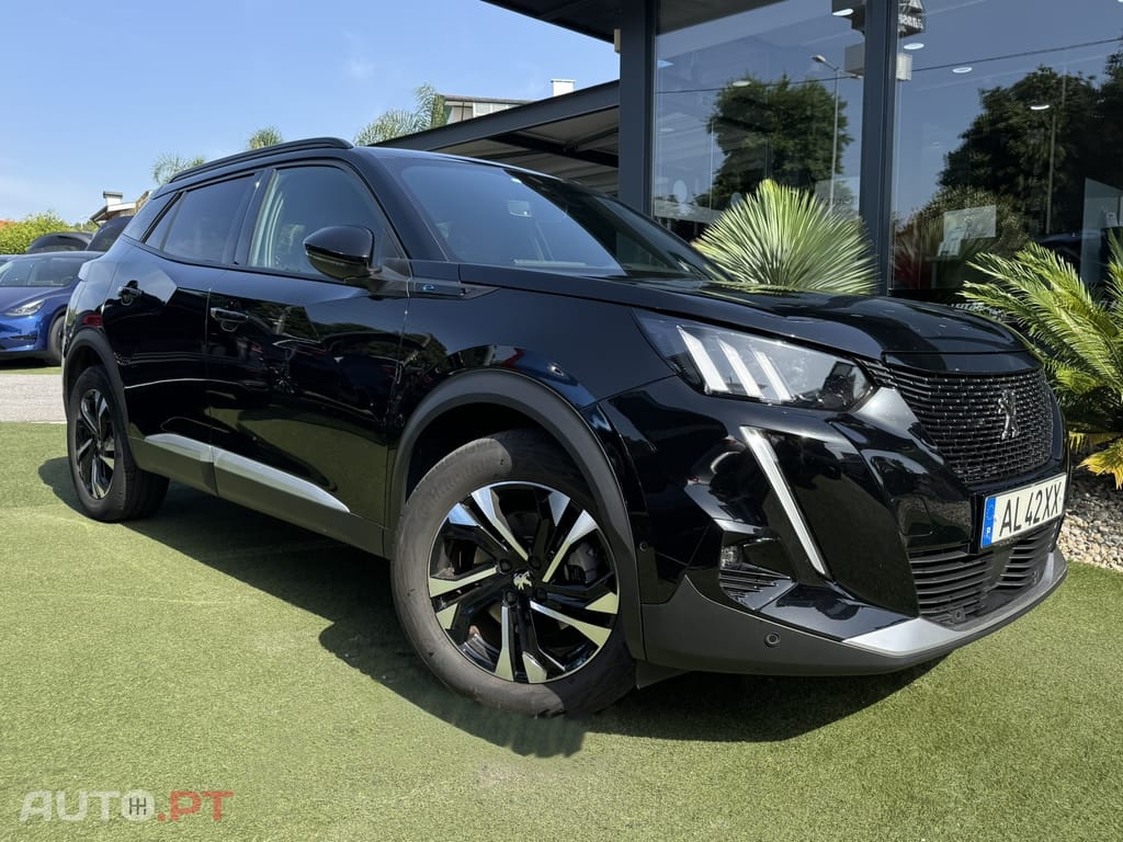 Peugeot E-2008 50 kWh GT