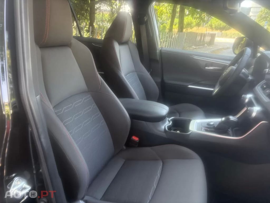 Toyota RAV4 2,5 Teamplayer