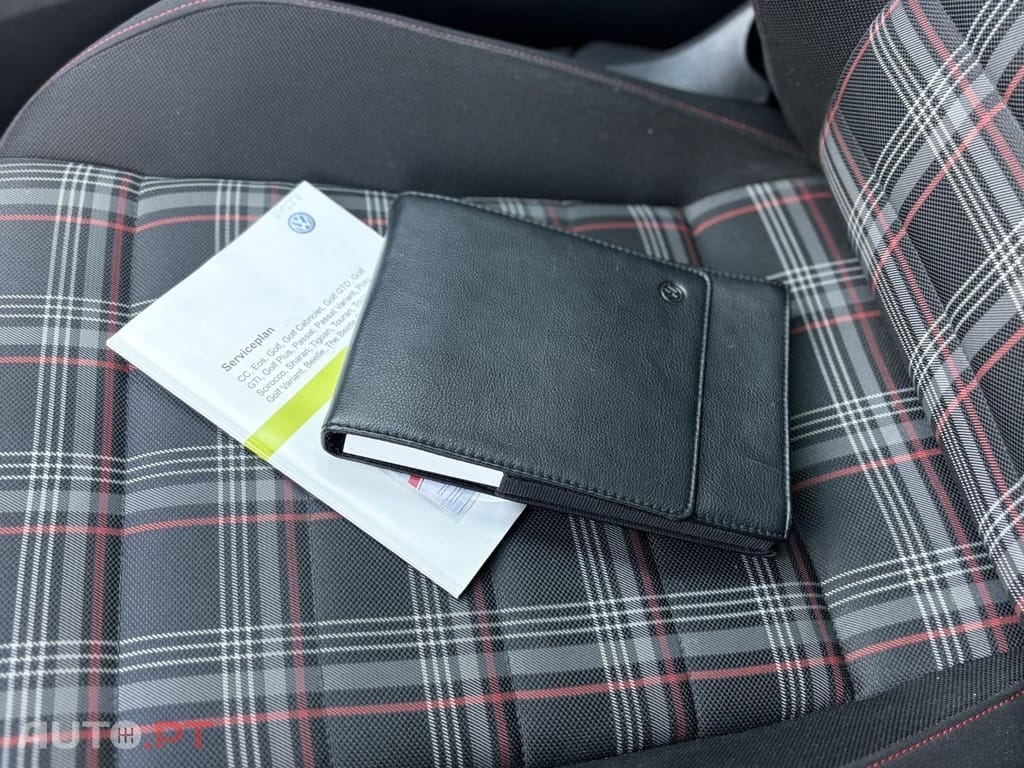 Volkswagen Golf 2.0 GTi DSG