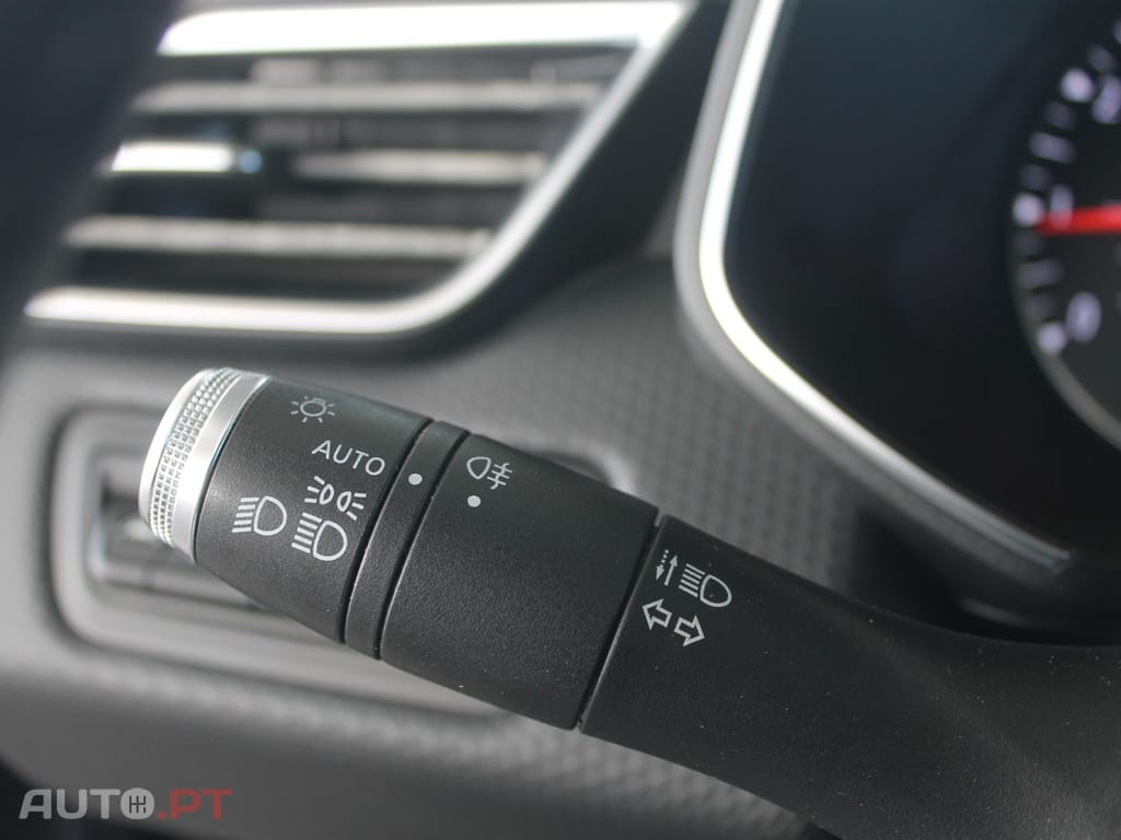 Renault Clio 1.0 TCe Intens Bi-Fuel