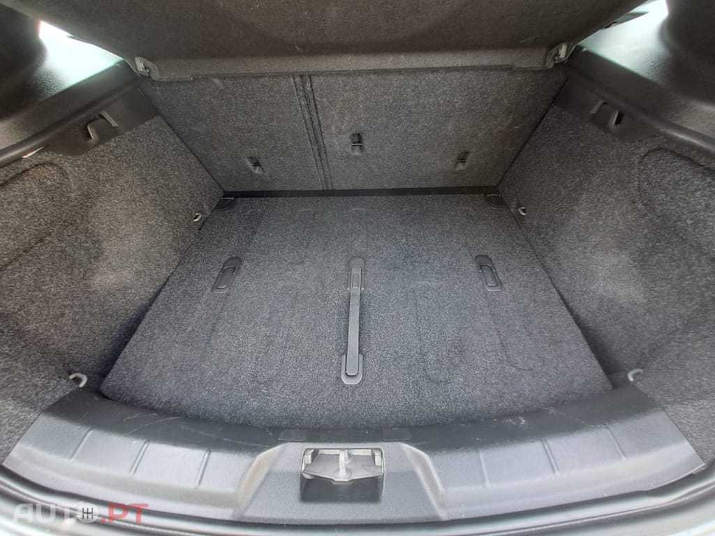 Volvo V40 2.0 D3 Momentum