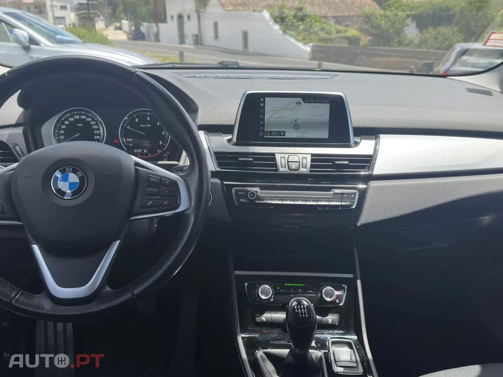 BMW 216 d Advantage