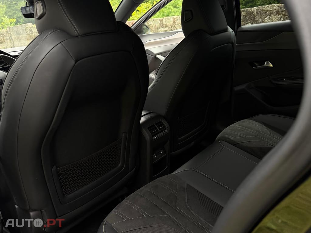 Peugeot 308 SW Peugeot 308 SW 1.6 Hybrid 225cv GT Pack e‑EAT8 • 2024 • 51.735 km • Garantia de fábrica até maio de 2027. REVISÃO OFICIAL FEITA. Viseu