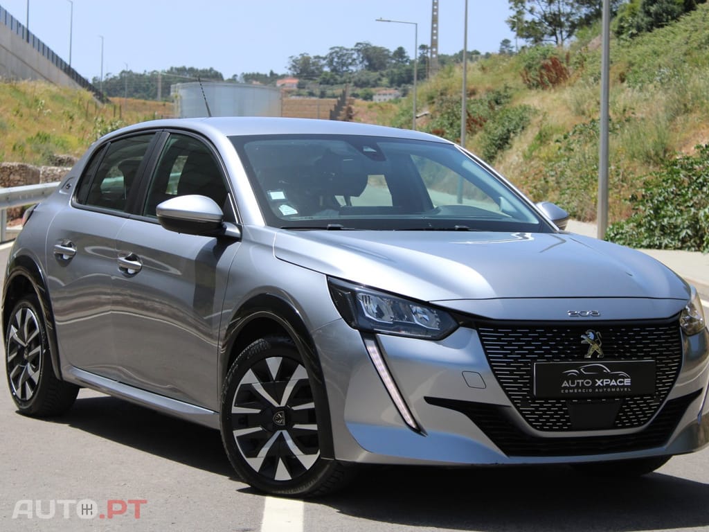 Peugeot E-208 50 kWh Allure