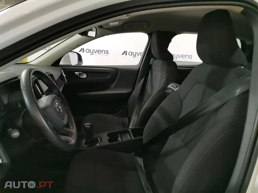 Volvo XC40 1.5 T3 Momentum Core