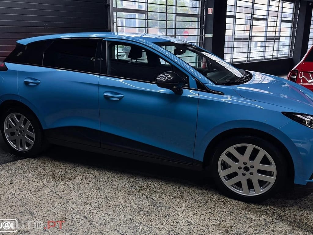 MG MG4 64 kWh Luxury