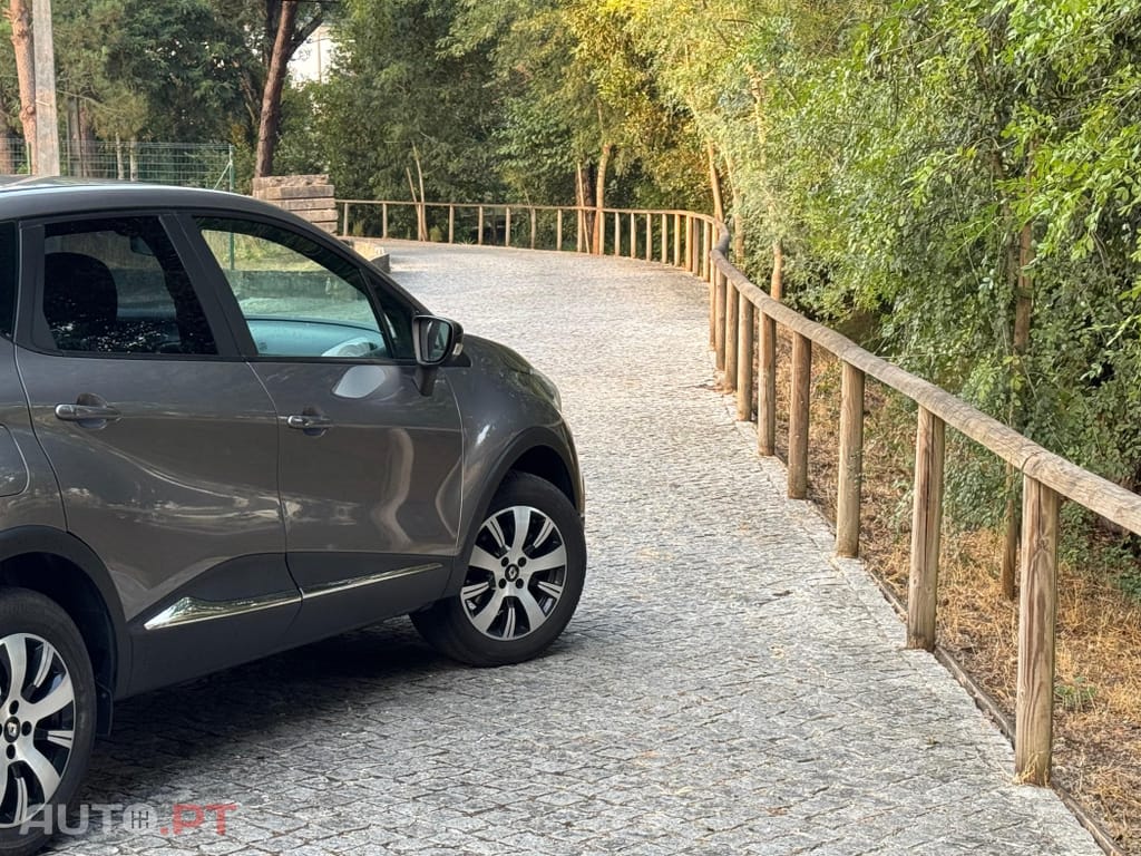 Renault Captur 1.2 TCe Exclusive EDC