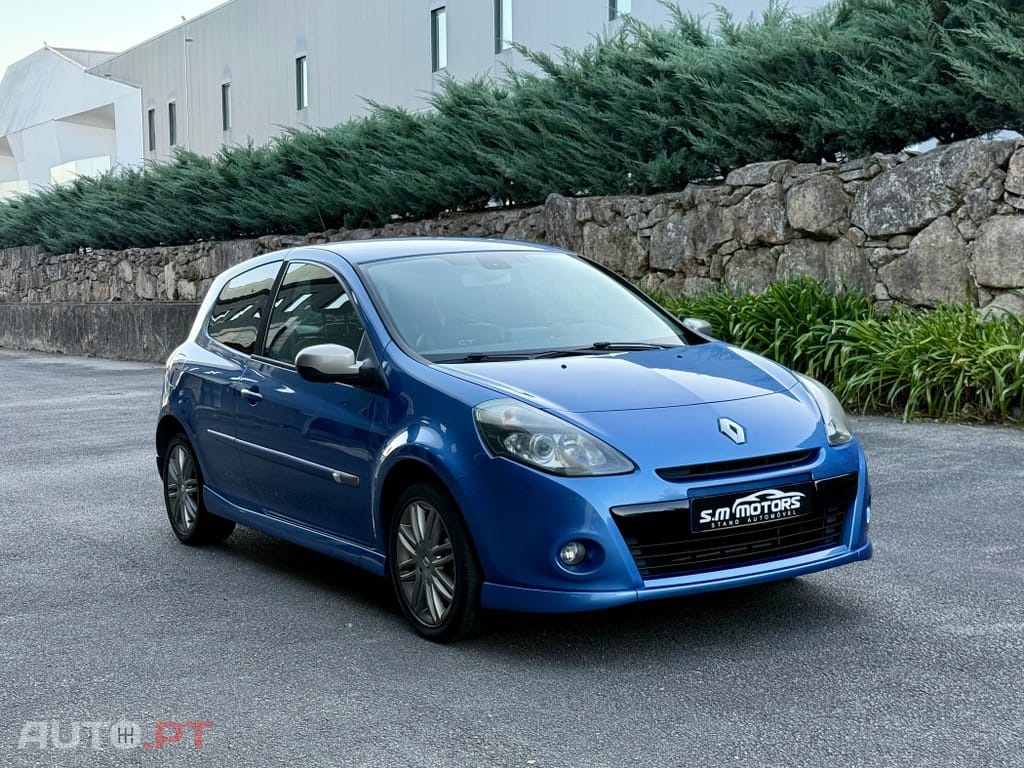Renault Clio 1.6 16V 130 GT