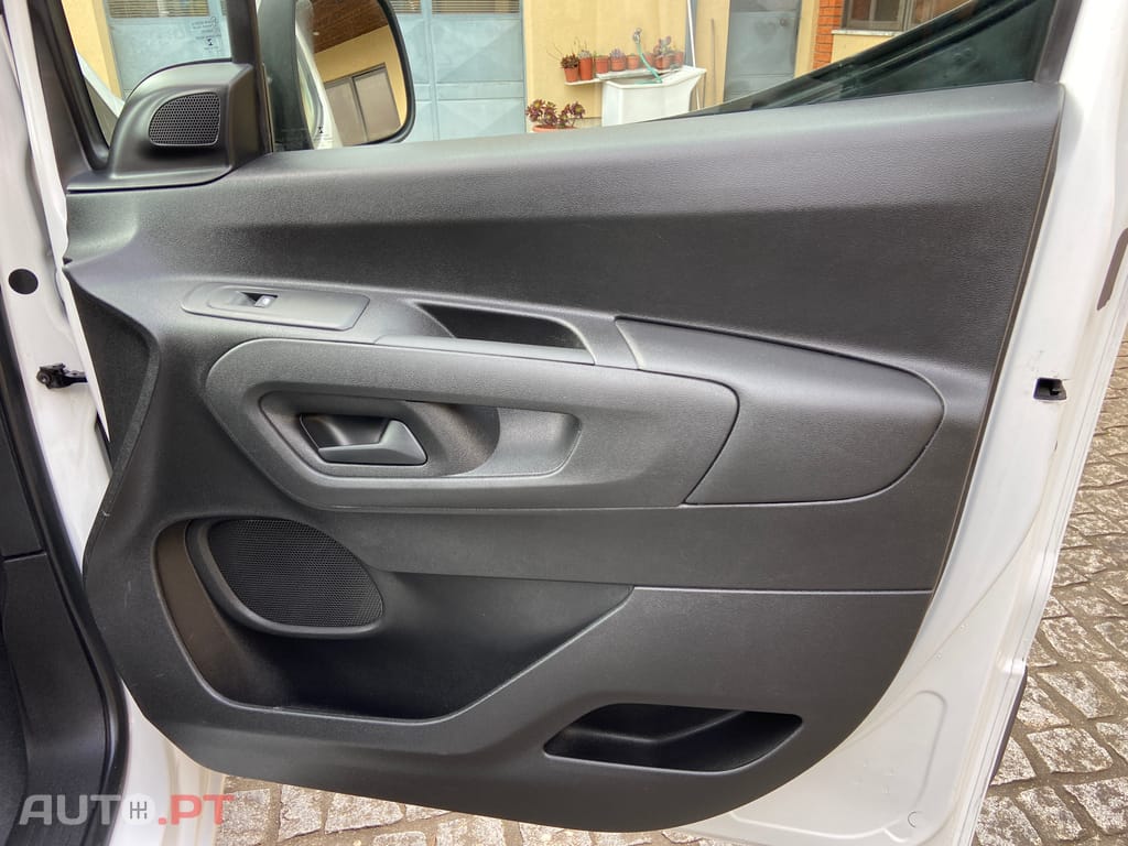 Citroen Berlingo 1.6 HDI  100cv CarPlay Nacional